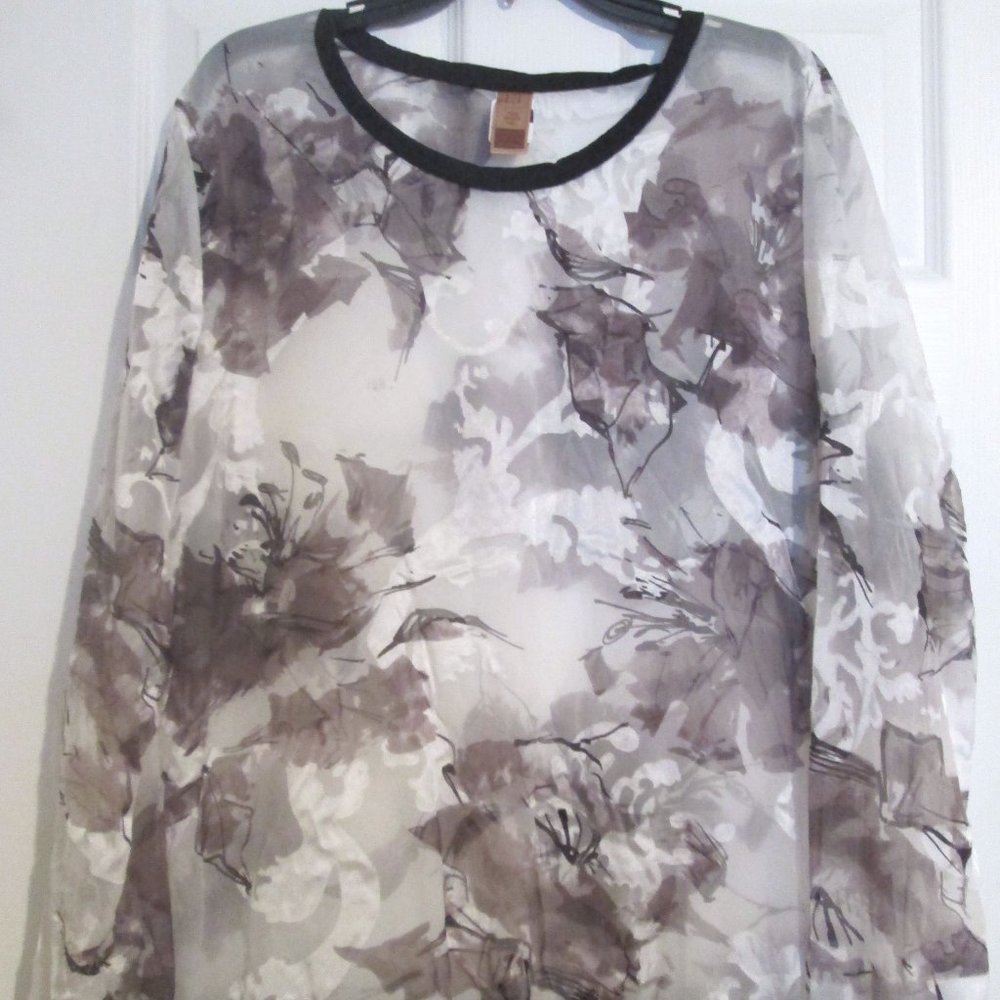 Long Elegant Legs White Abstract Floral Sheer Sz L